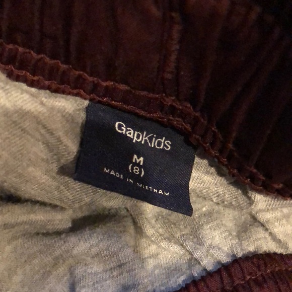 GAP!!! 2 Pairs Boys Athletic Nylon Pants Sz M (8) - Picture 5 of 7